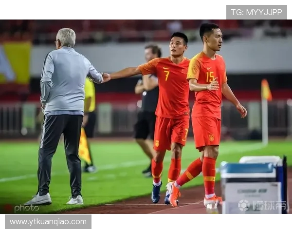 韩鹏强调提升海港比赛强度主场作战目标明确全力争取最终胜利成果